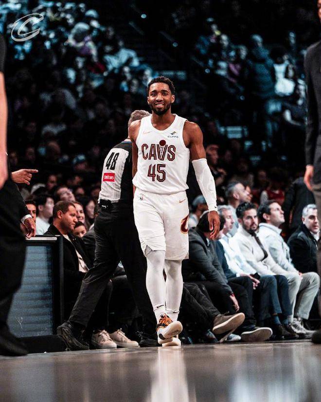 关于米切尔，冲击季后赛，篮网！的信息