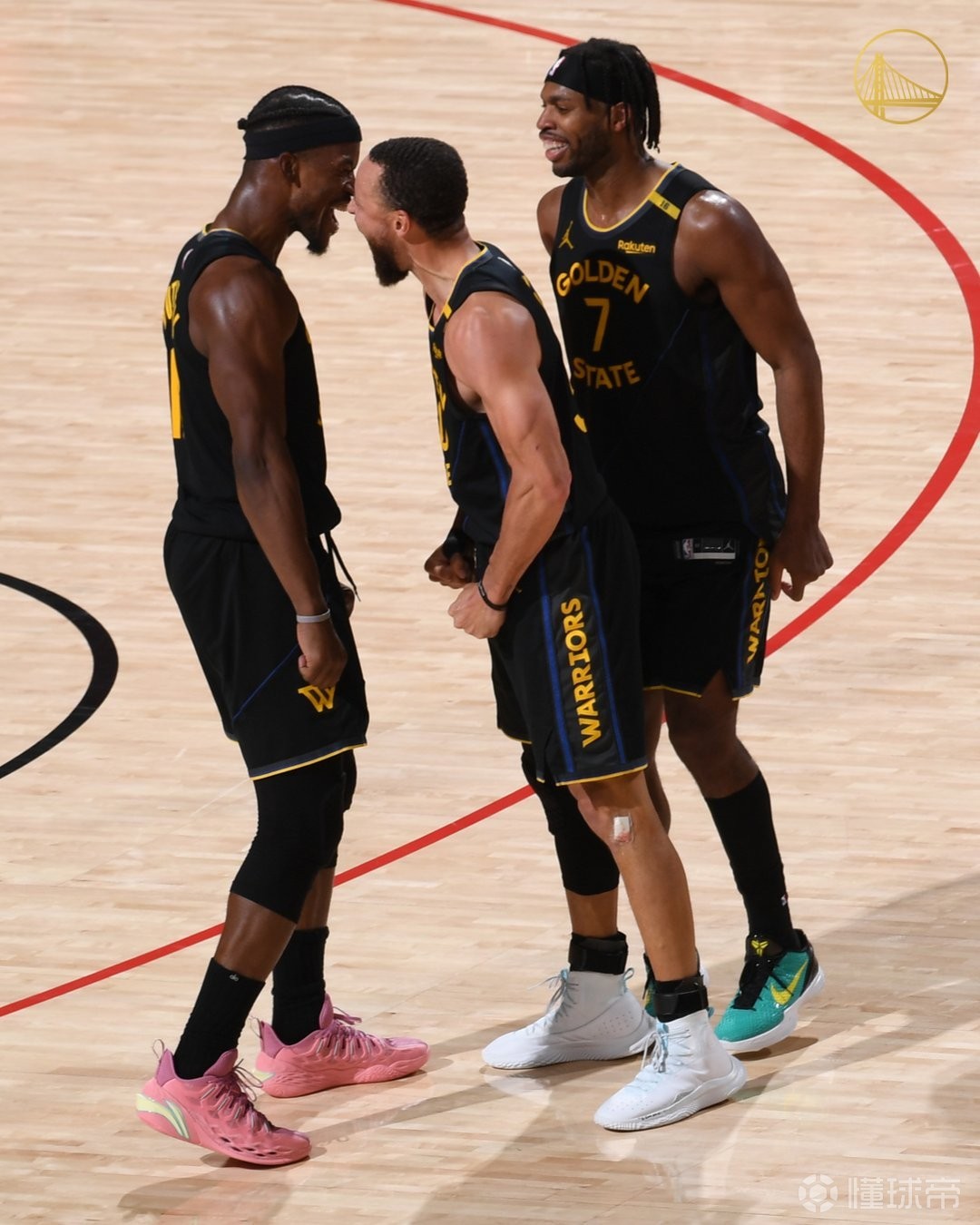 火箭复出首战，东契奇状态火爆，球队未来可期成为焦点！