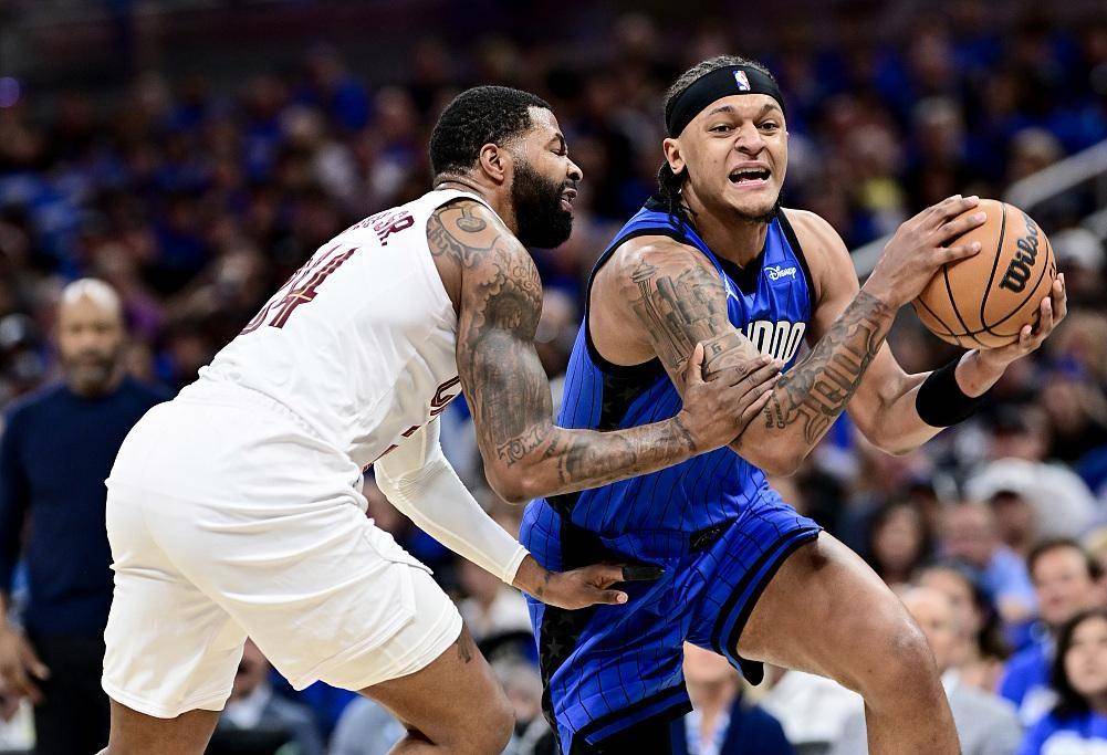 国王官方公布新规，魔术引发争议，米切尔球迷热议！