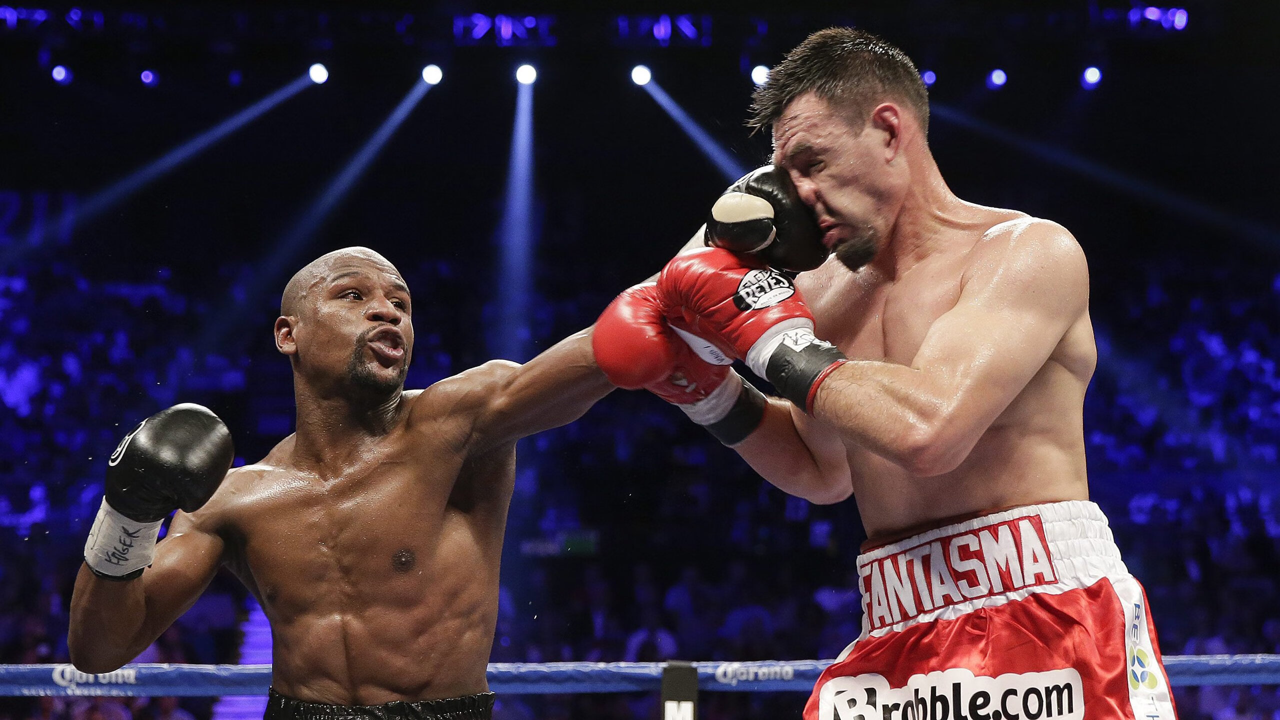 巴塞罗那不断突破！穆古鲁扎连续十二场比赛得分超险胜赢得满堂喝彩